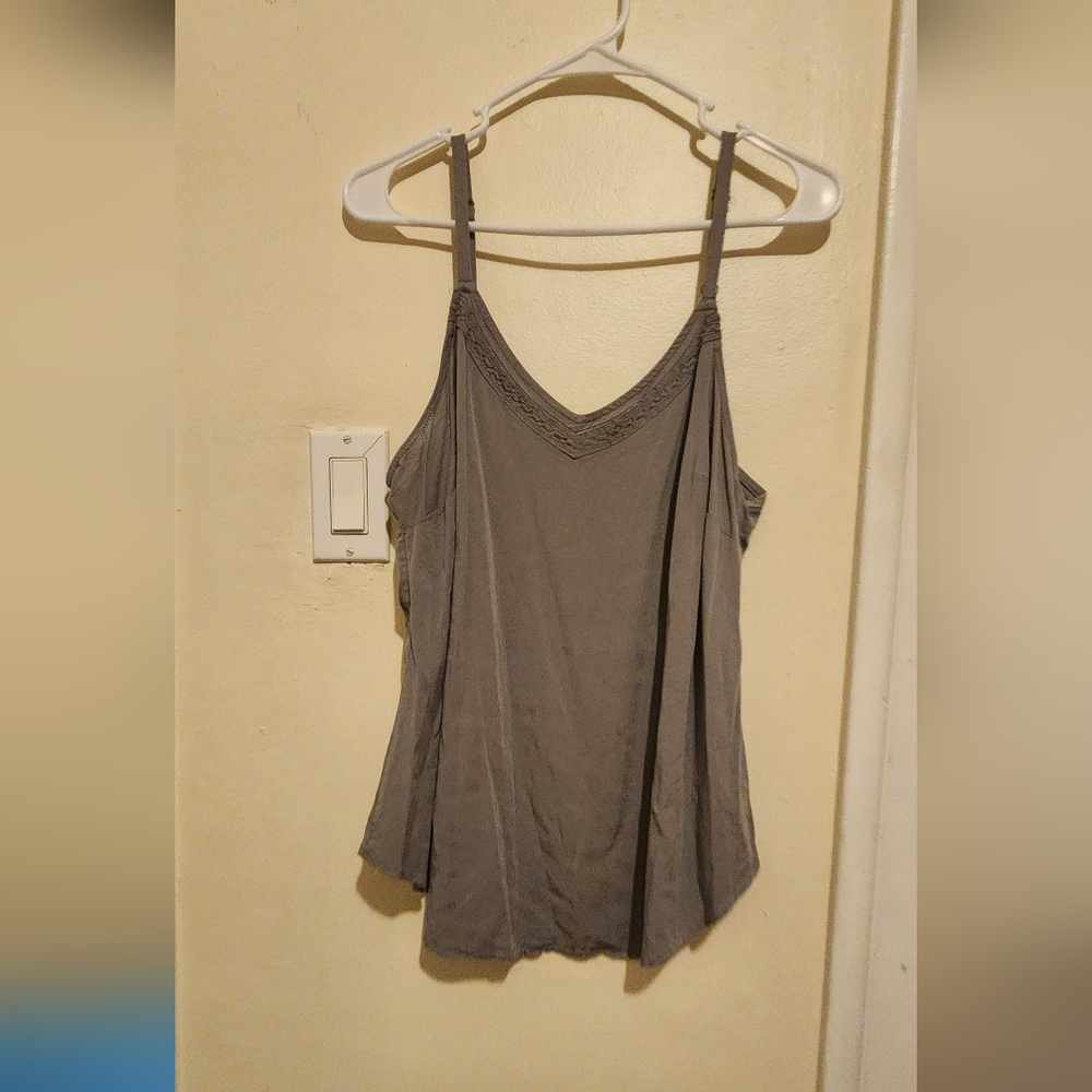 Torrid Gray Cami top lace on neck Size L